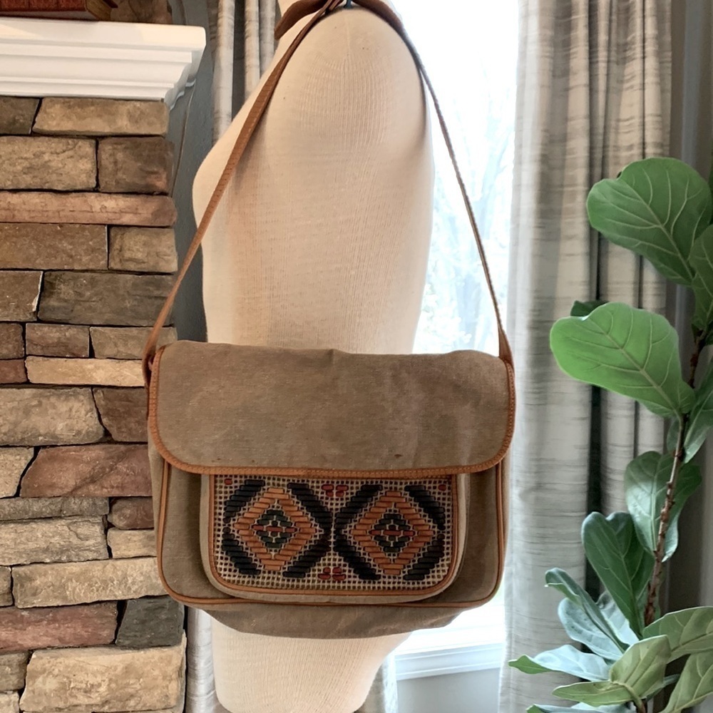 Fossil canvas and leather shoulder bag